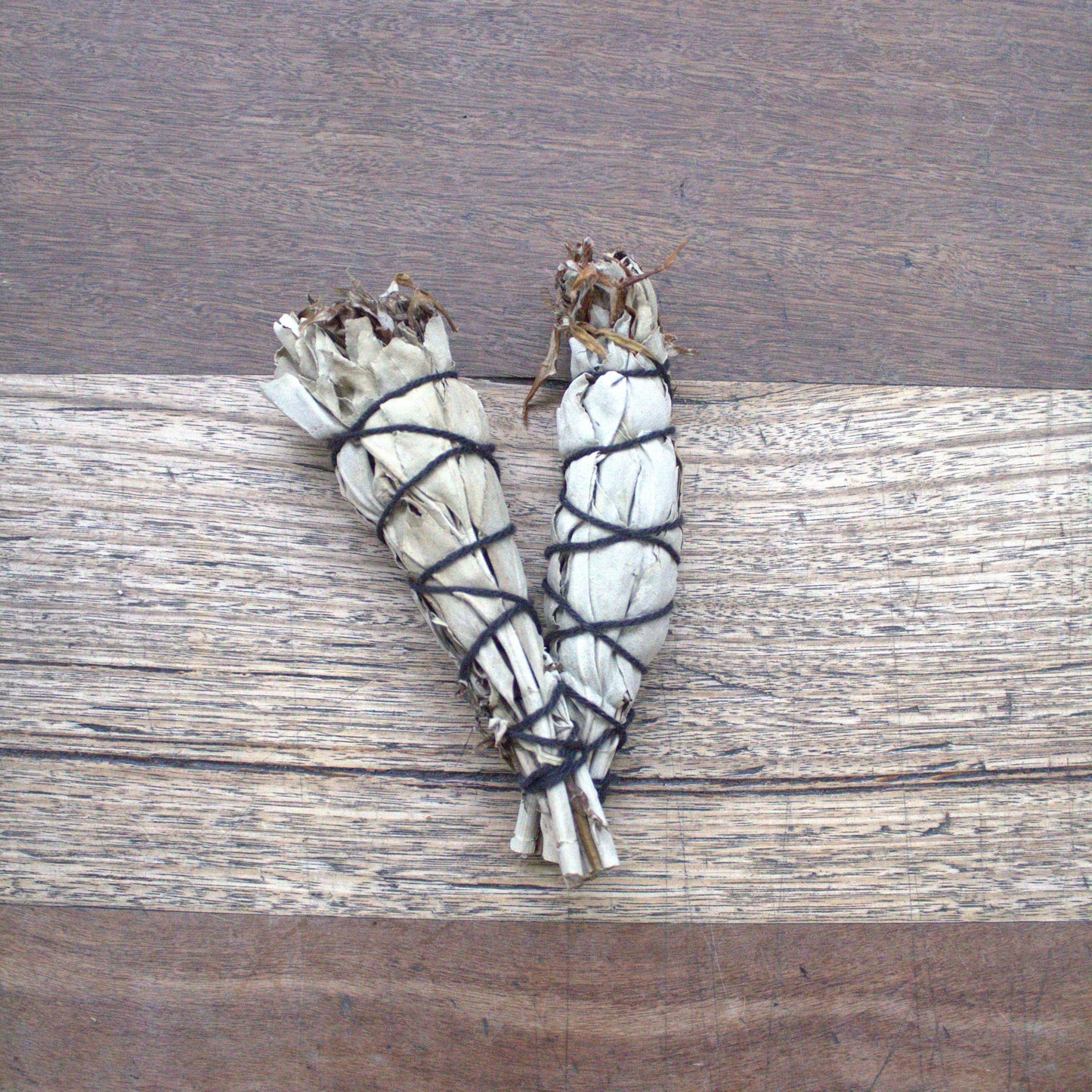 Victorian Sage & Mugwort Mix Smudge Bundles