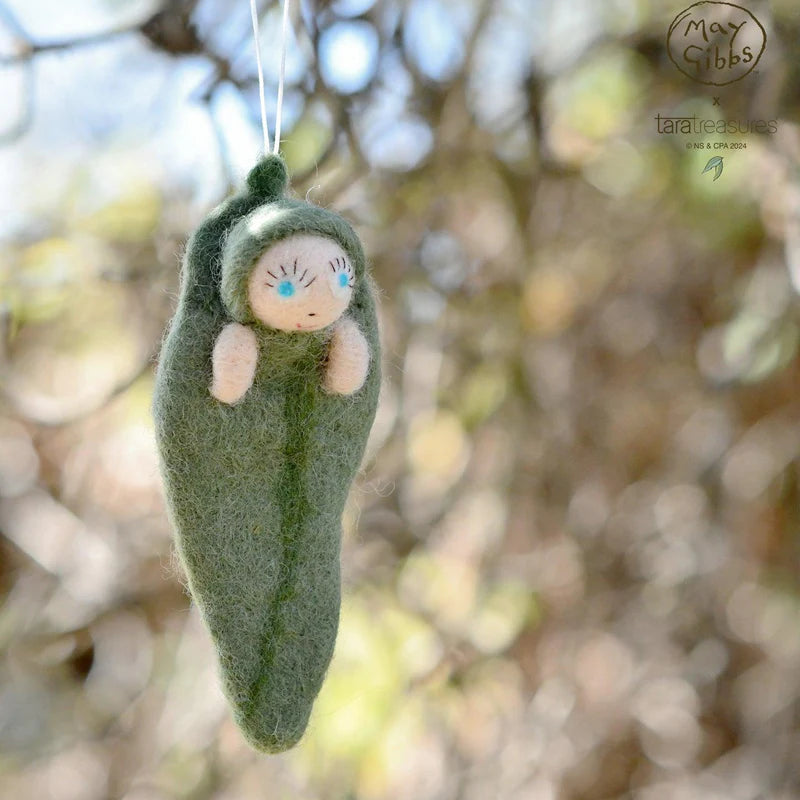 Tara Treasures x May Gibbs - Gumnut Baby Snugglepot Cuddlepie Ornament