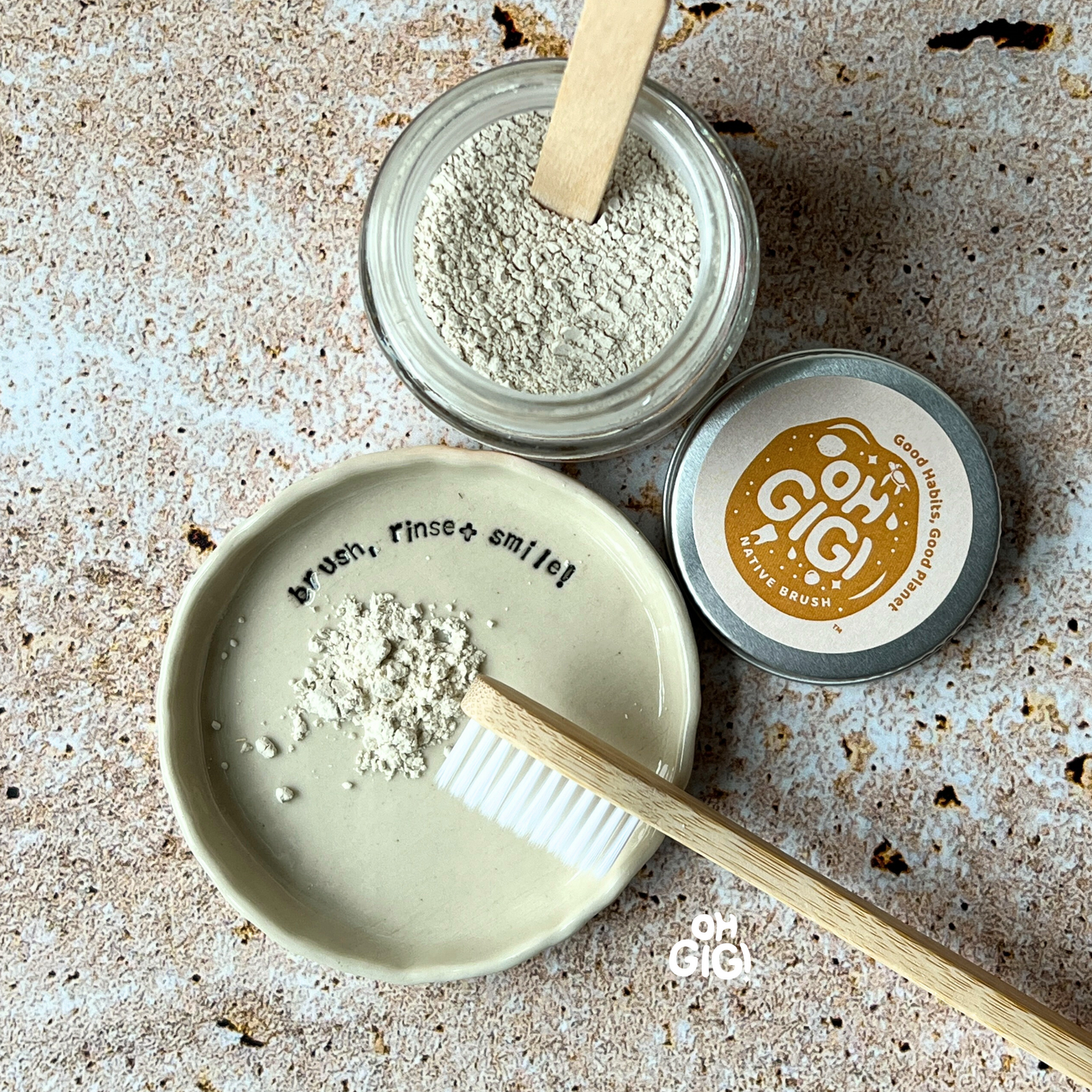 ohGiGi - Organic Tooth Powder 'Native Brush'