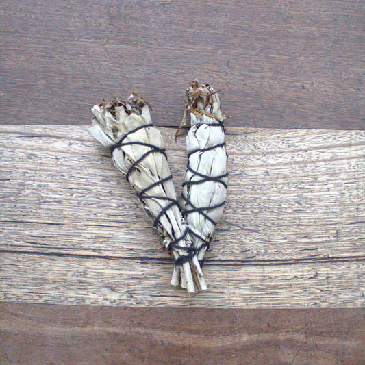 Victorian Sage & Mugwort Mix Smudge Bundles
